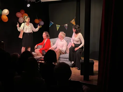 La comédie populaire Les Amazones, de Jean-Marie Chevret, est de retour au Théâtre L'Alphabet en Mars, Nice, Théâtre l’Alphabet